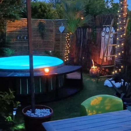 Studio Zure Ondoan - Spa Et Piscine Chauffee Tarnos Exteriér fotografie